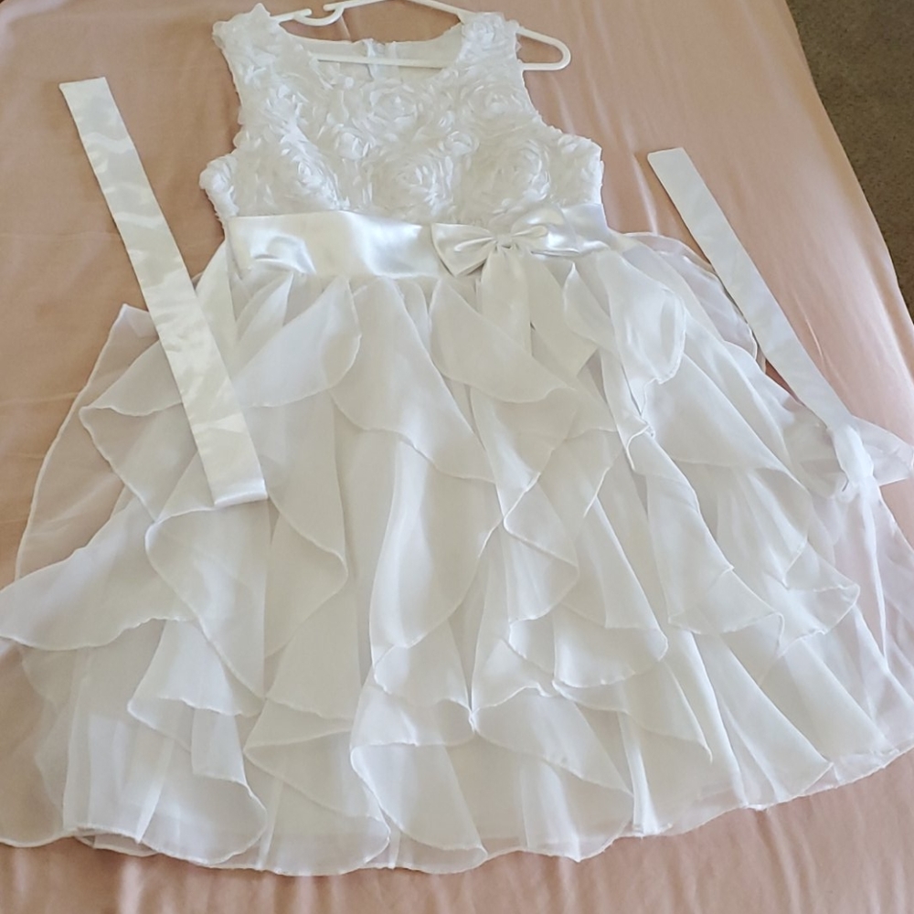 Girl's dress
